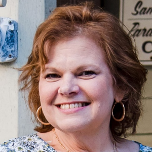 Advisor Portrait Image